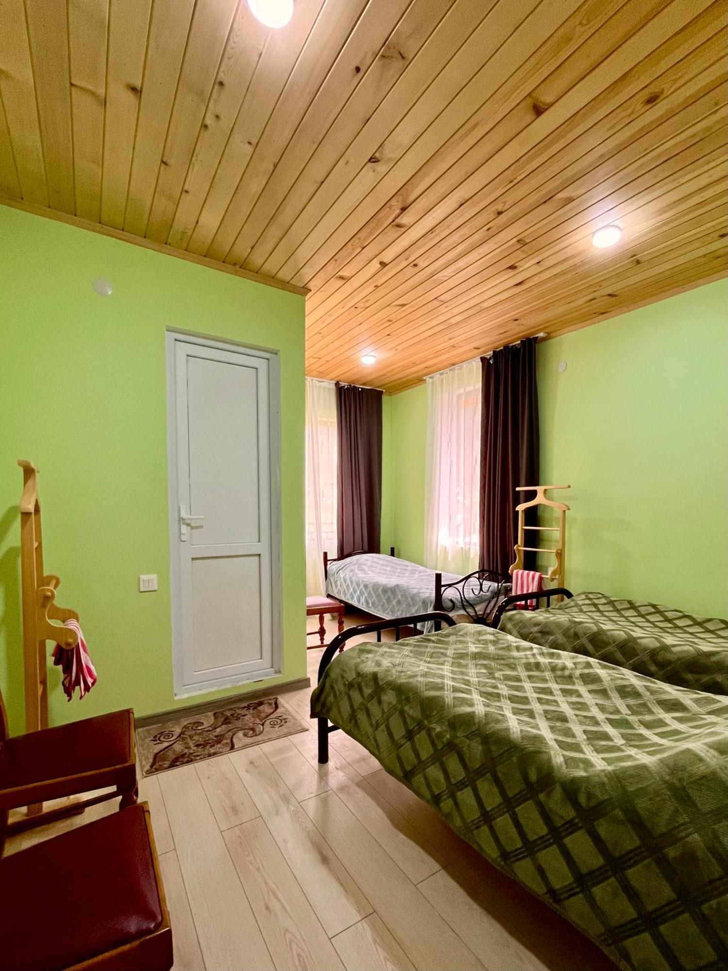 Gamarjoba Guest And Art House Hotel Ushguli Exterior photo